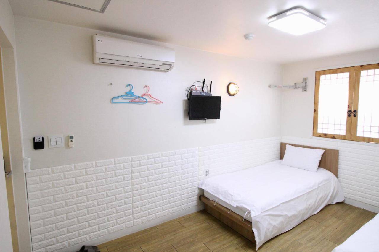 Hotel Golden Park Myeongdong Seul Esterno foto