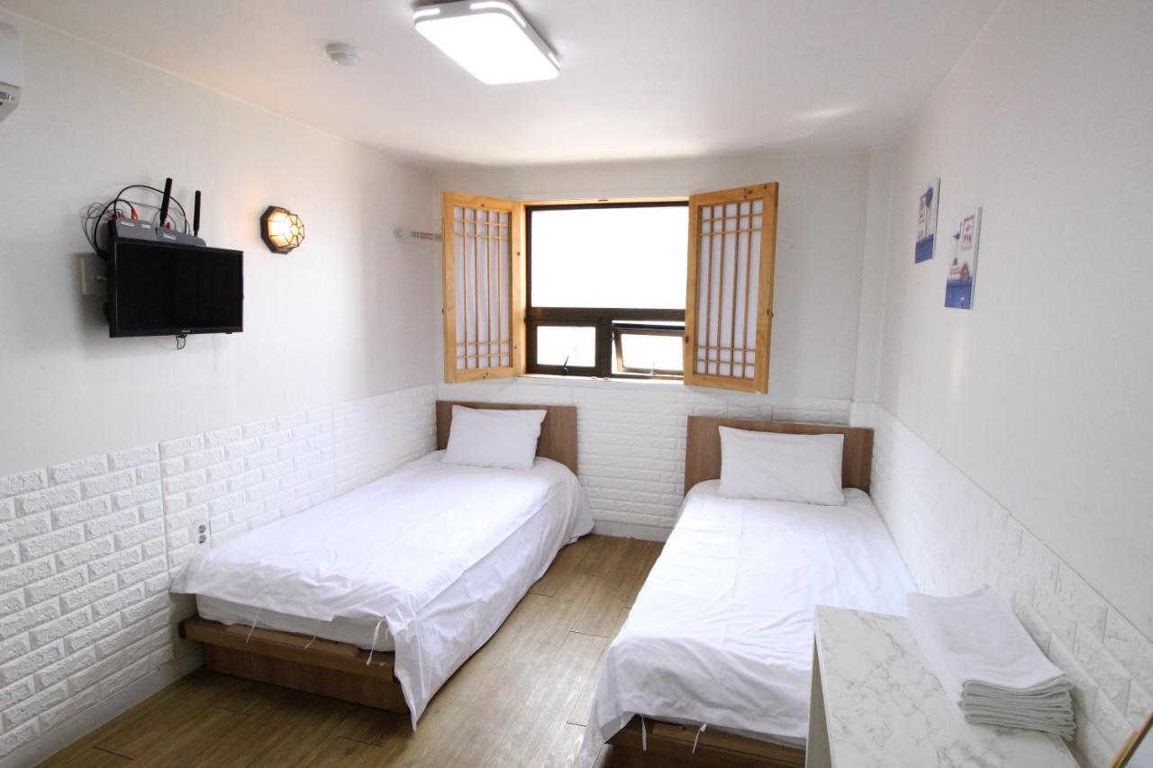 Hotel Golden Park Myeongdong Seul Esterno foto