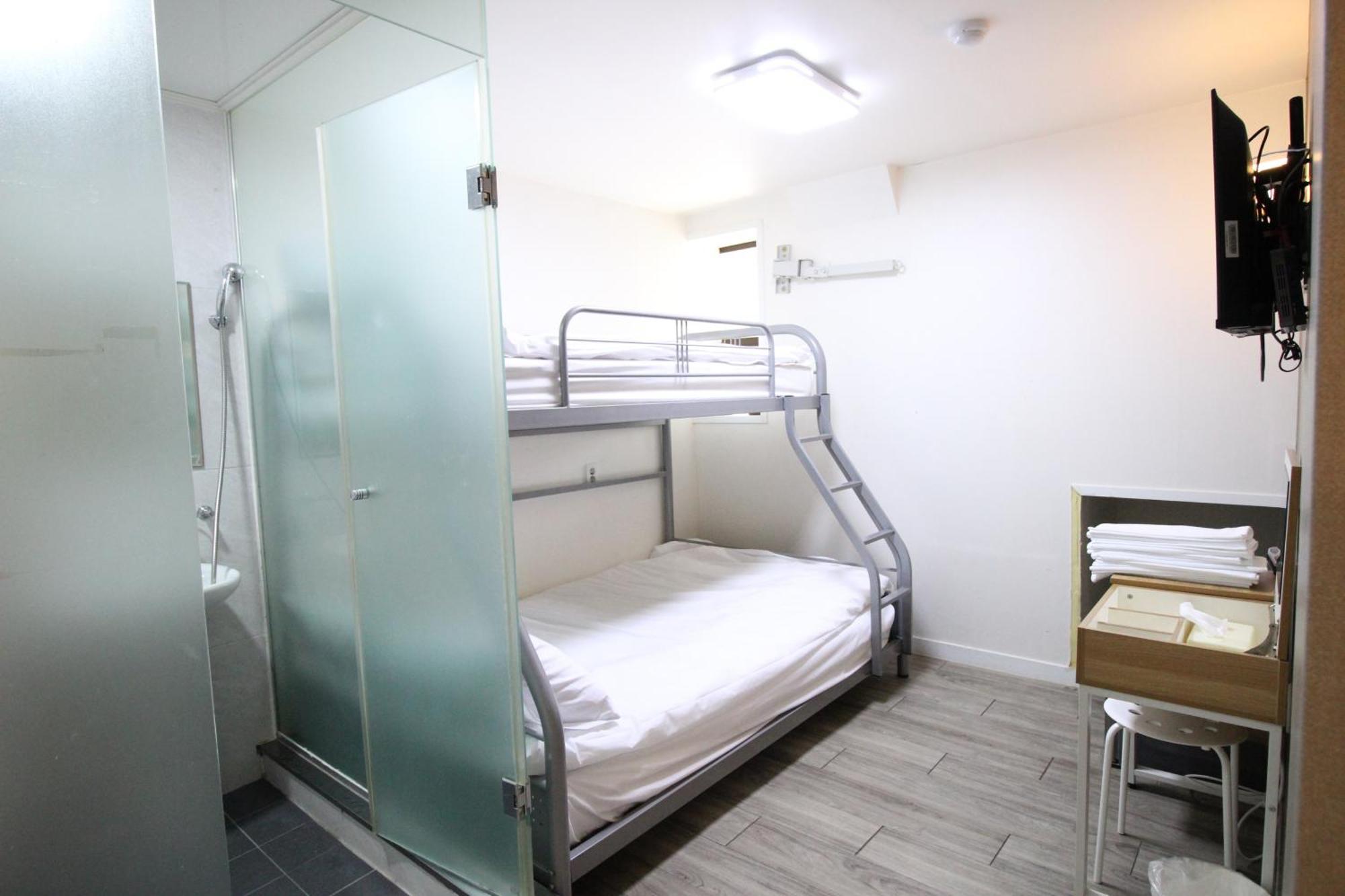 Hotel Golden Park Myeongdong Seul Esterno foto