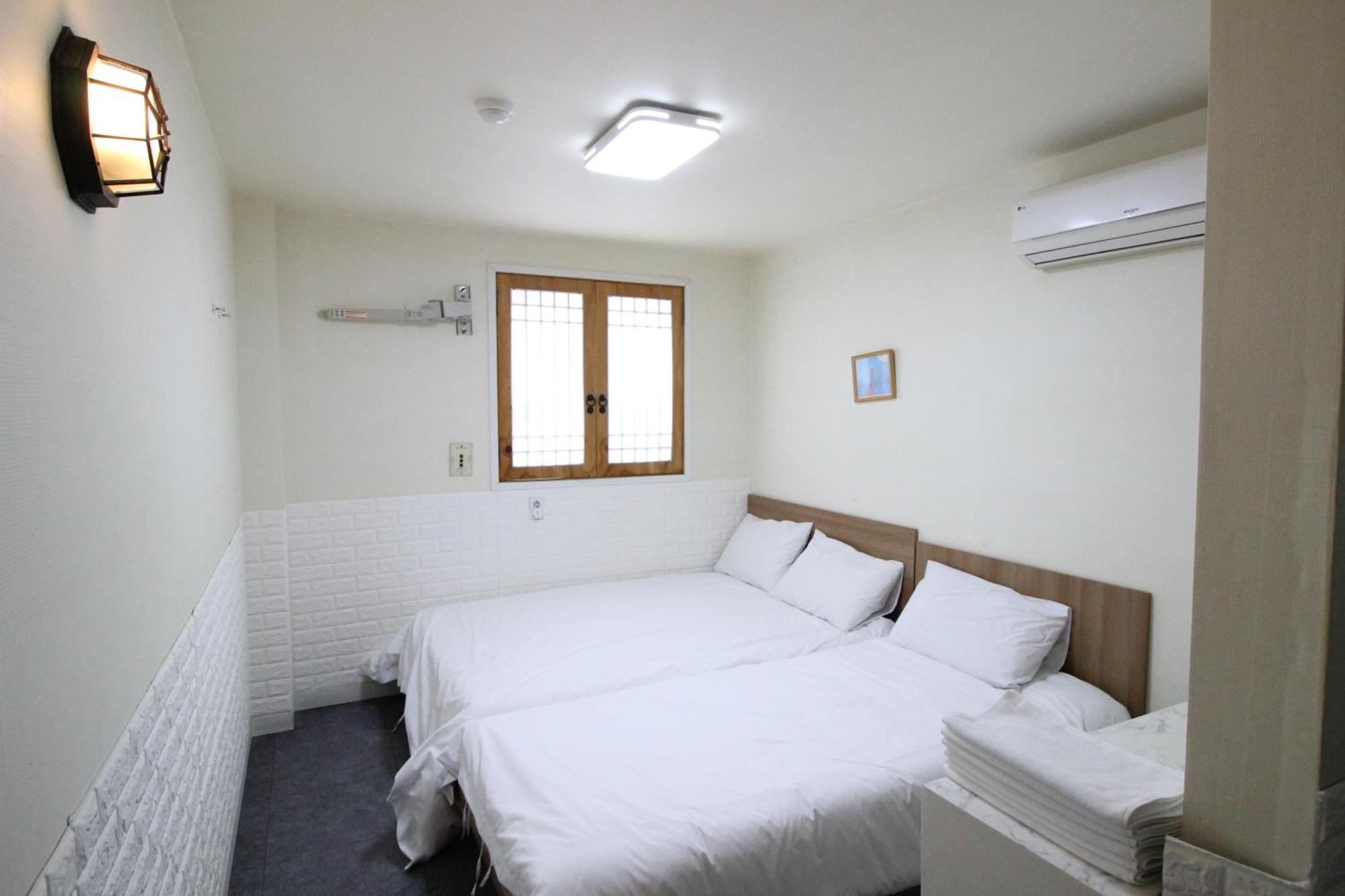 Hotel Golden Park Myeongdong Seul Esterno foto