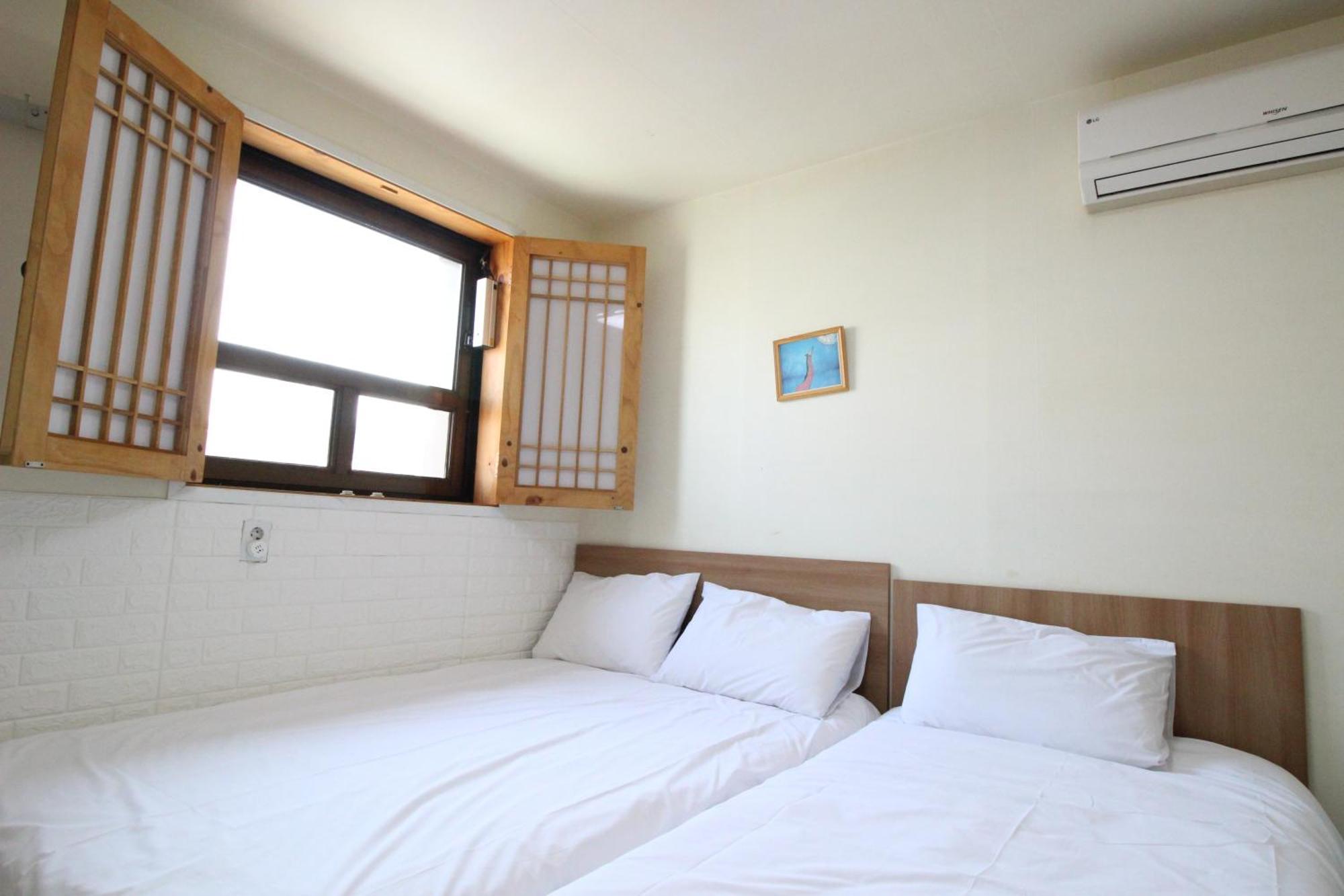 Hotel Golden Park Myeongdong Seul Esterno foto